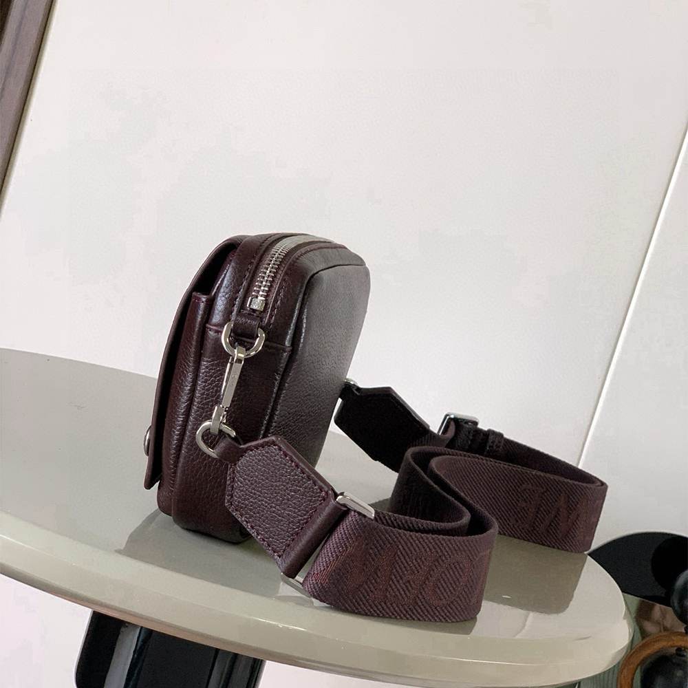 L0ew* Small Pebble messenger bag(HIGH-END GRADE)