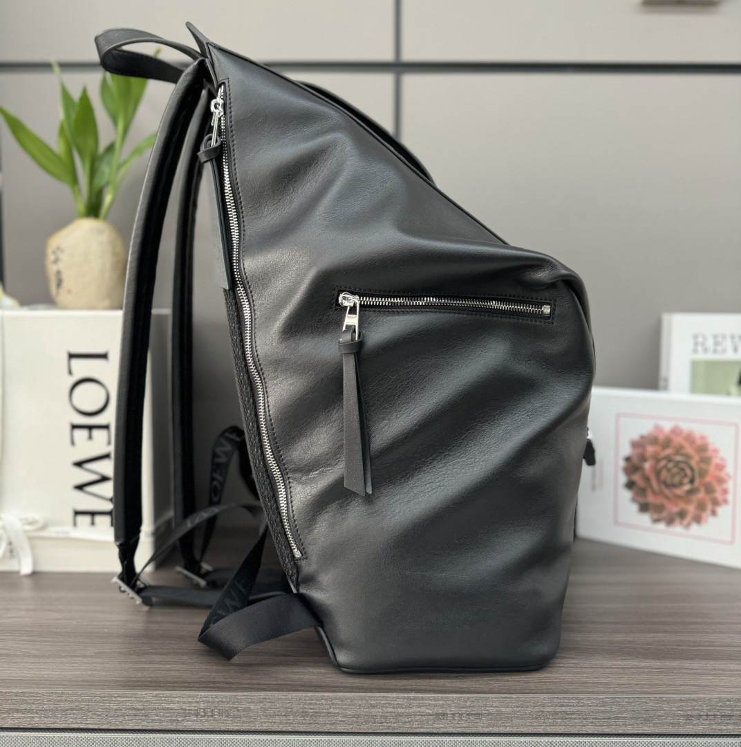 L0ew* Convertible backpack in classic calfskin(HIGH-END GRADE)