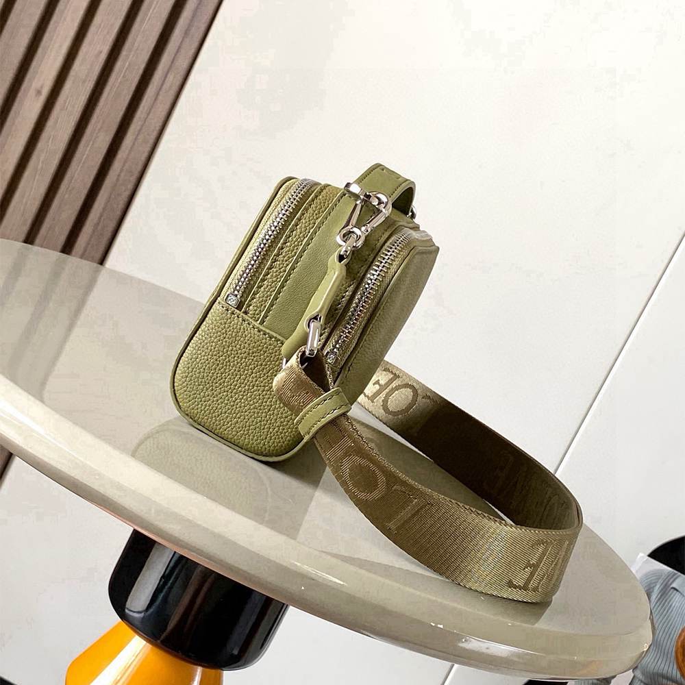 L0ew* Mini crossbody camera bag in soft grained calfskin(HIGH-END GRADE)