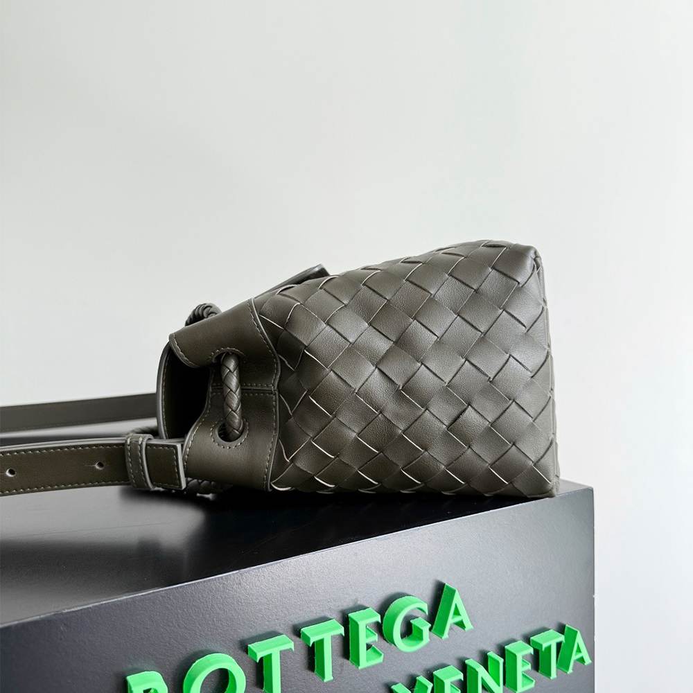 B0tt*ga Ven*ta Small Andiamo Messenger(HIGH-END GRADE)