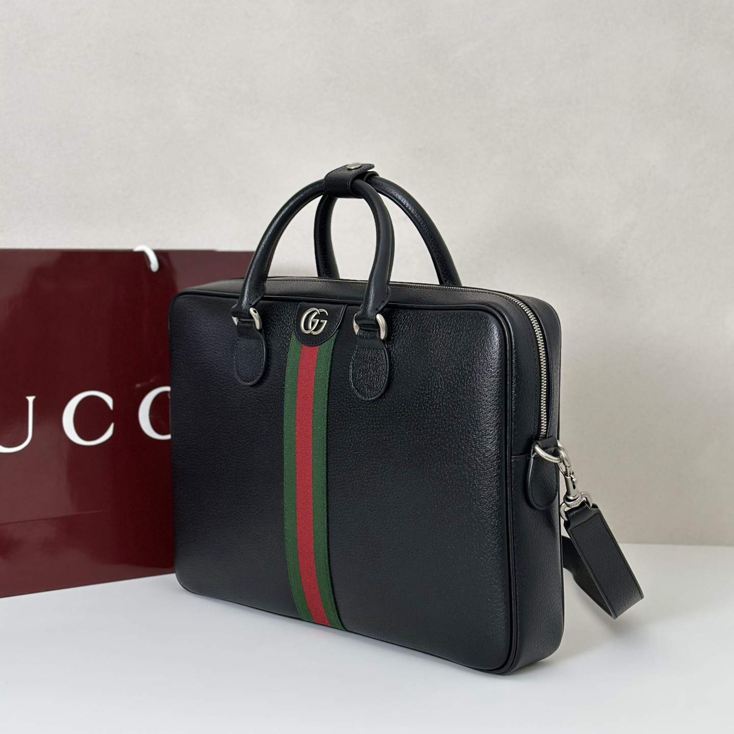 GG Emblem medium duffle bag(HIGH-END GRADE)