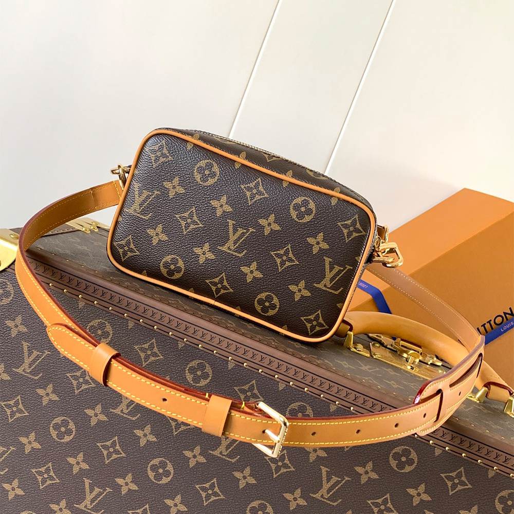 LV Trocad??ro Wearable Wallet(HIGH-END GRADE)