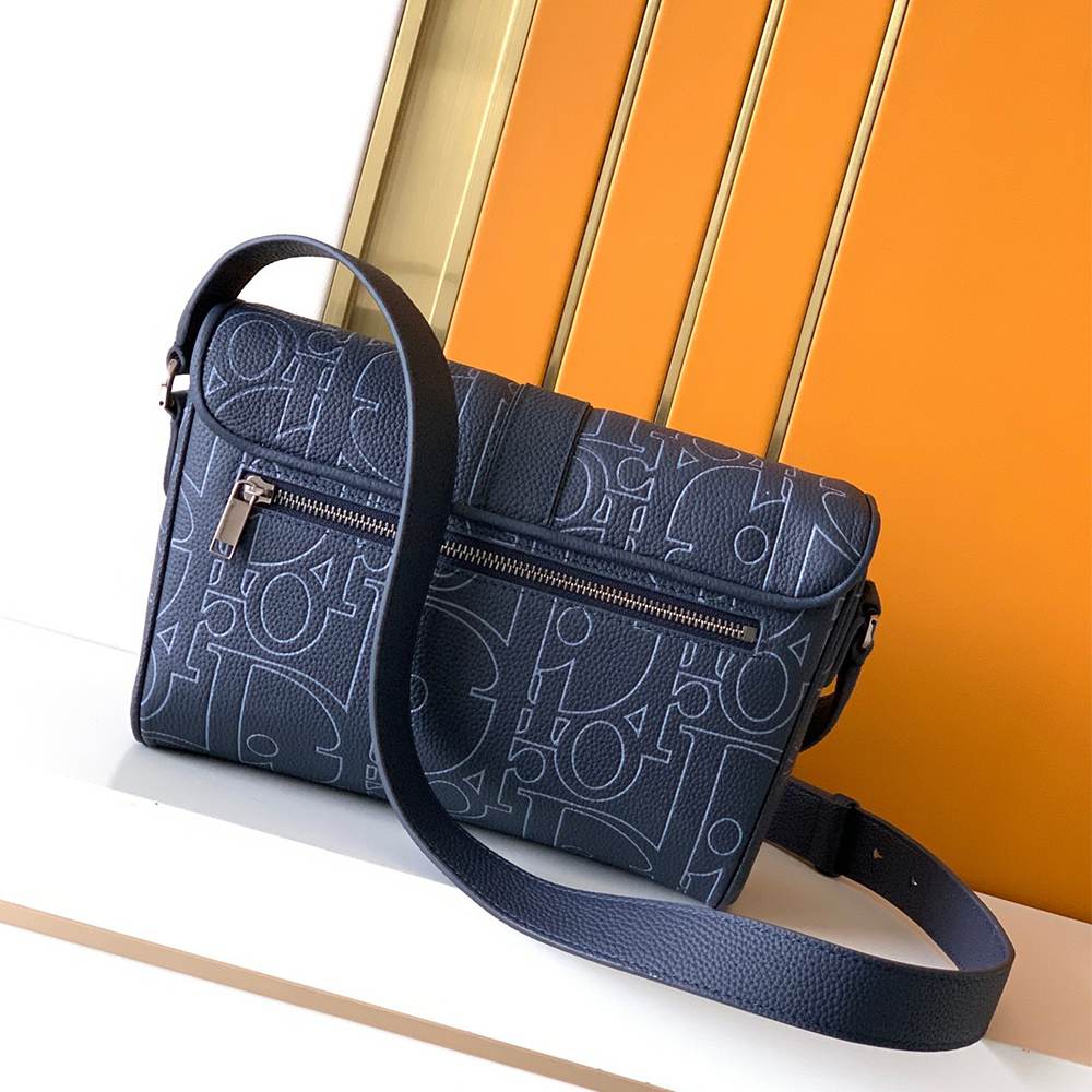 Medium D10r Daily Messenger Bag with Flapp(HIGH-END GRADE)