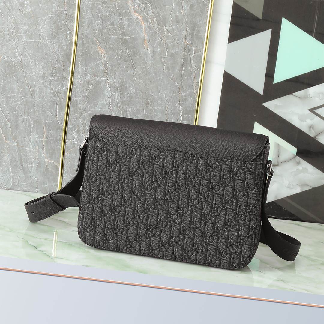 D10r Medium Saddle Messenger Bag with Fla(HIGH-END GRADE)