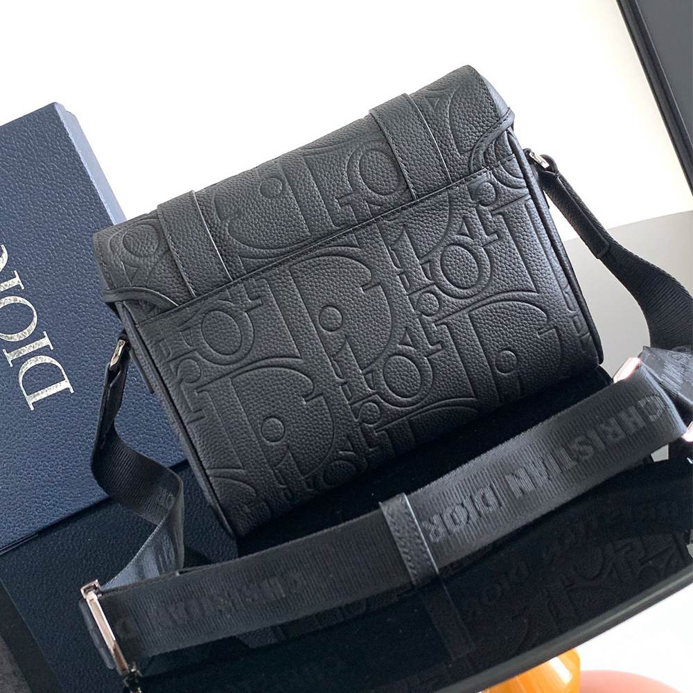D10r Hit the Road Messenger Bag with Flap(HIGH-END GRADE)