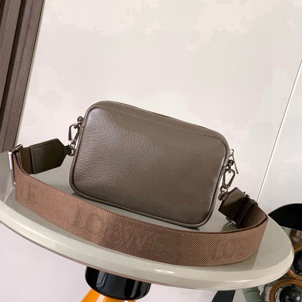 L0ew* Small Pebble messenger bag(HIGH-END GRADE)
