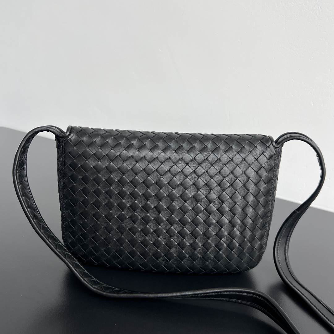 B0tt*ga Ven*ta Veneto Flap Messenger(HIGH-END GRADE)