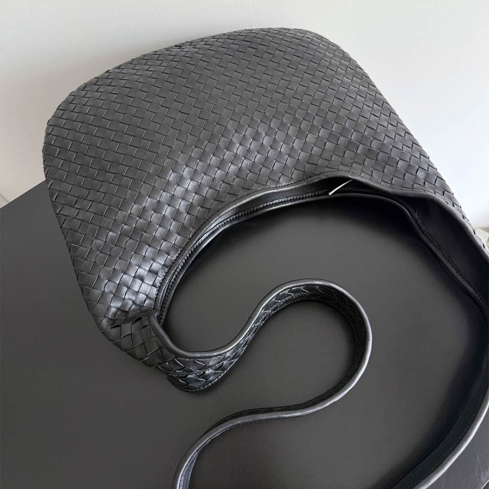 B0tt*ga Ven*ta Medium Veneto(HIGH-END GRADE)