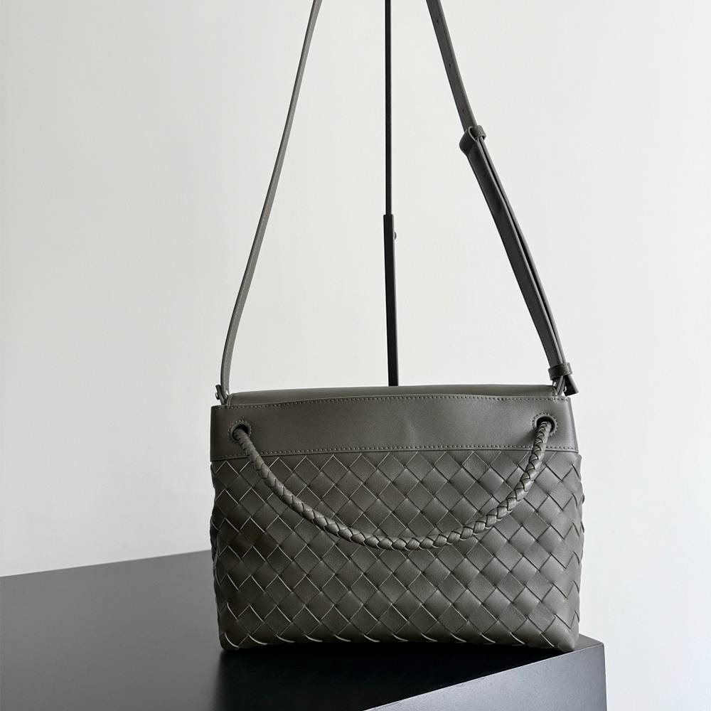B0tt*ga Ven*ta Small Andiamo Messenger(HIGH-END GRADE)