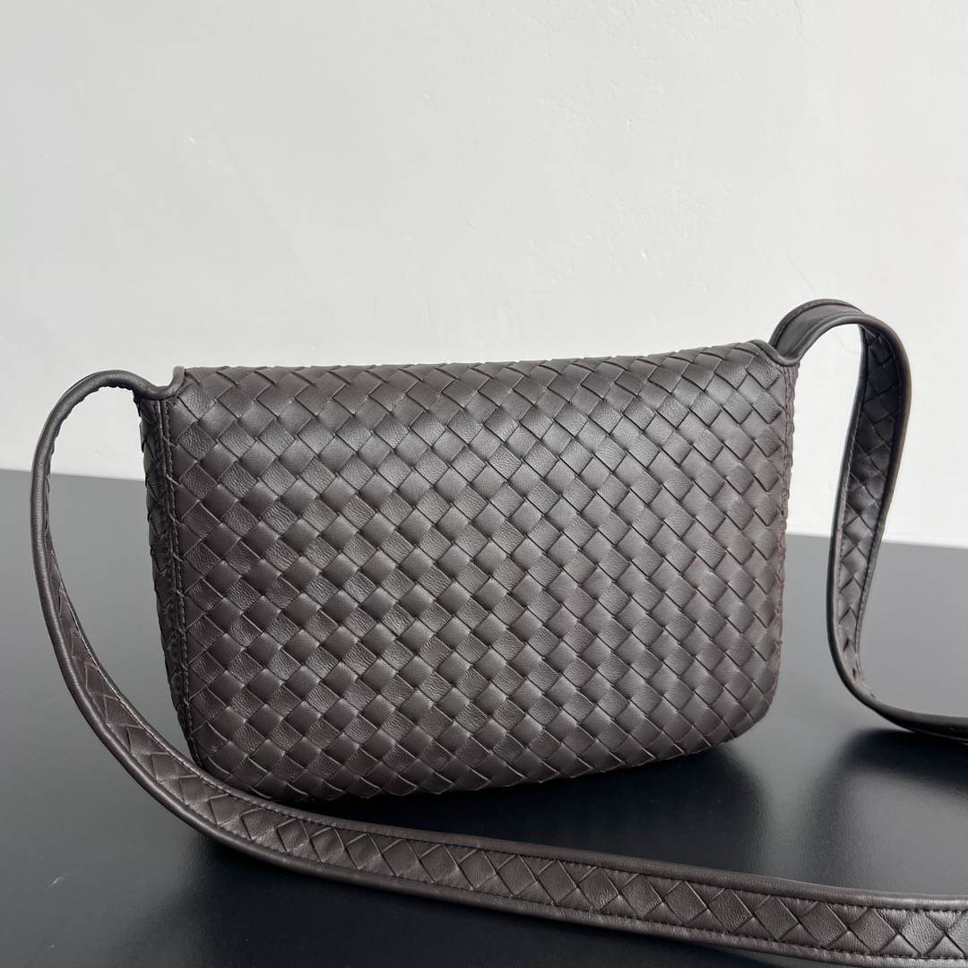 B0tt*ga Ven*ta Veneto Flap Messenger(HIGH-END GRADE)