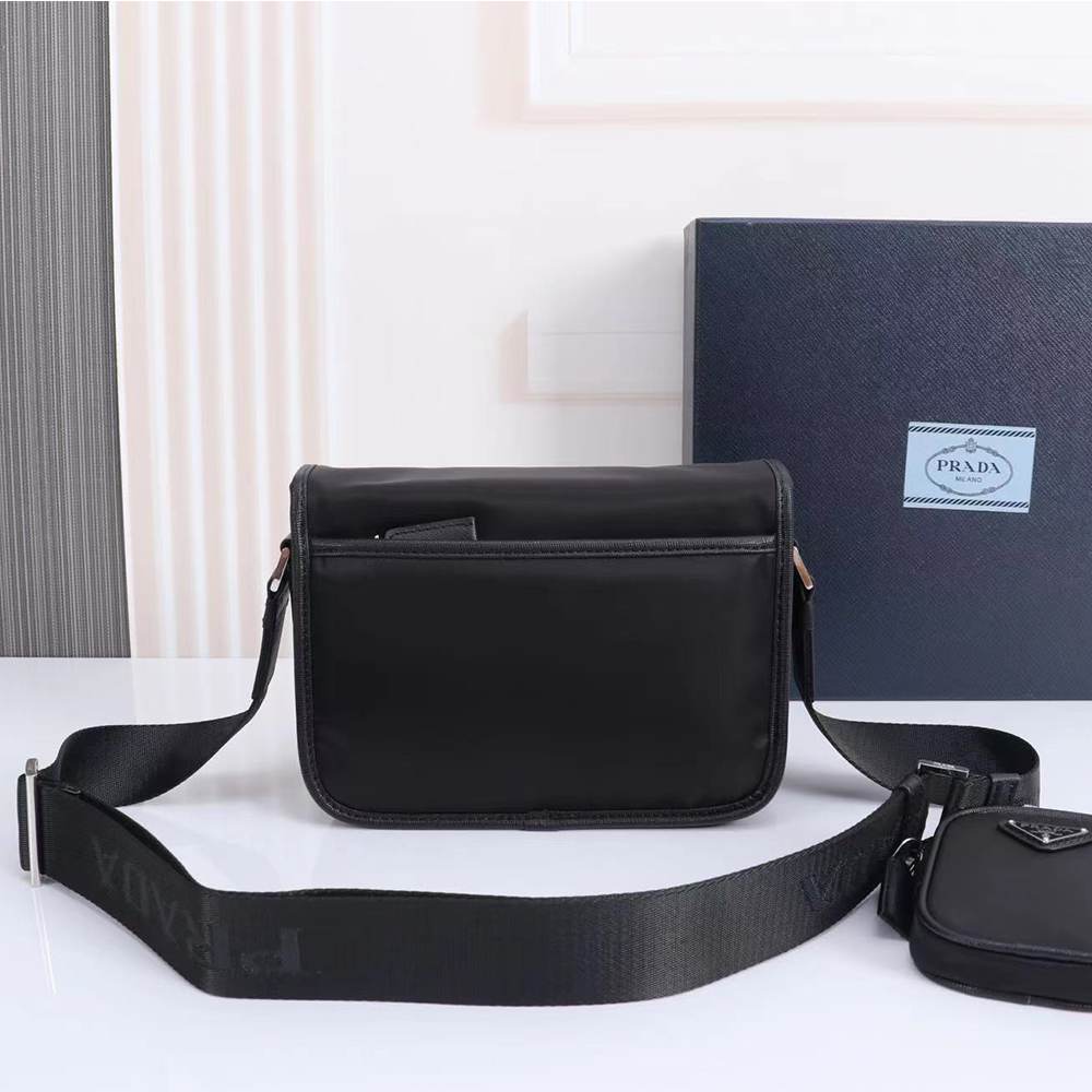 Pra*a Re-Nylon and Saffiano leather shoulder bag(HIGH-END GRADE)