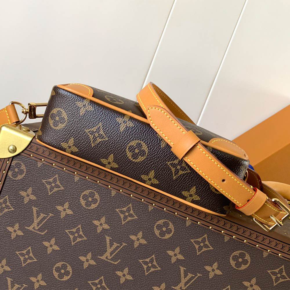 LV Trocad??ro Wearable Wallet(HIGH-END GRADE)