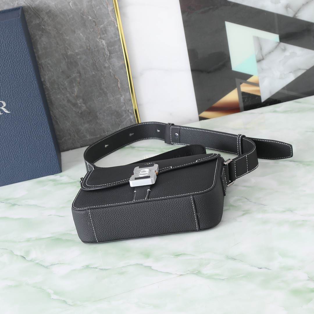 D10r Small Saddle Messenger Bag with Flap(HIGH-END GRADE)