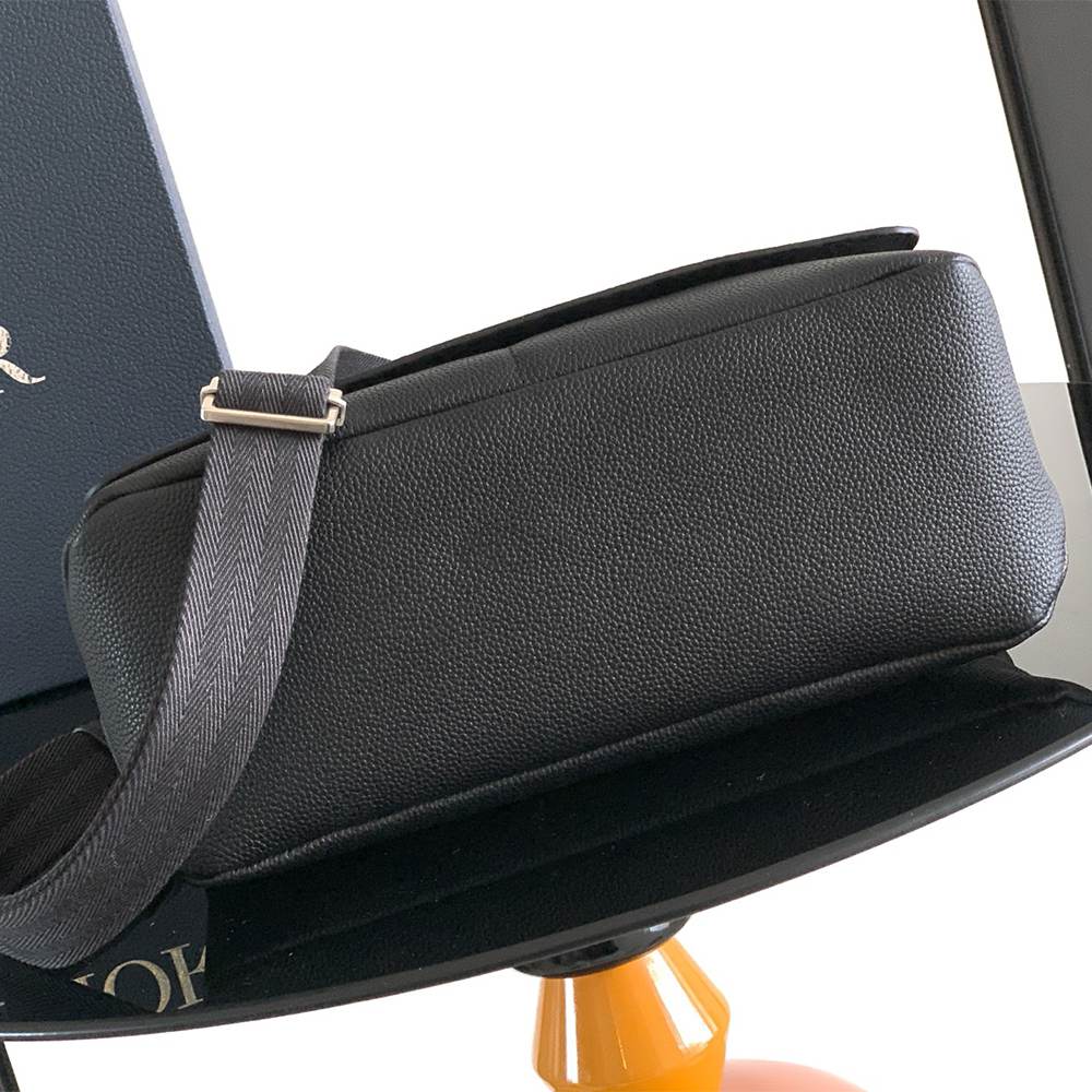 D10r Priv?? Messenger Bag with Flap(HIGH-END GRADE)