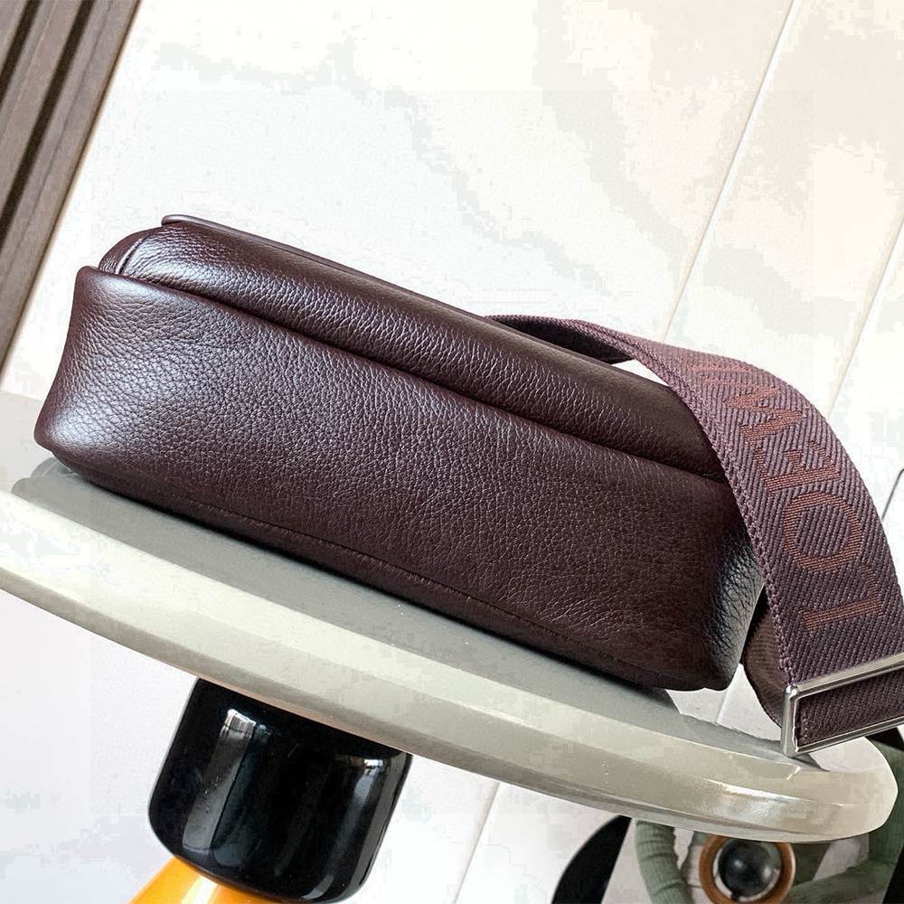L0ew* Medium Pebble messenger bag(HIGH-END GRADE)