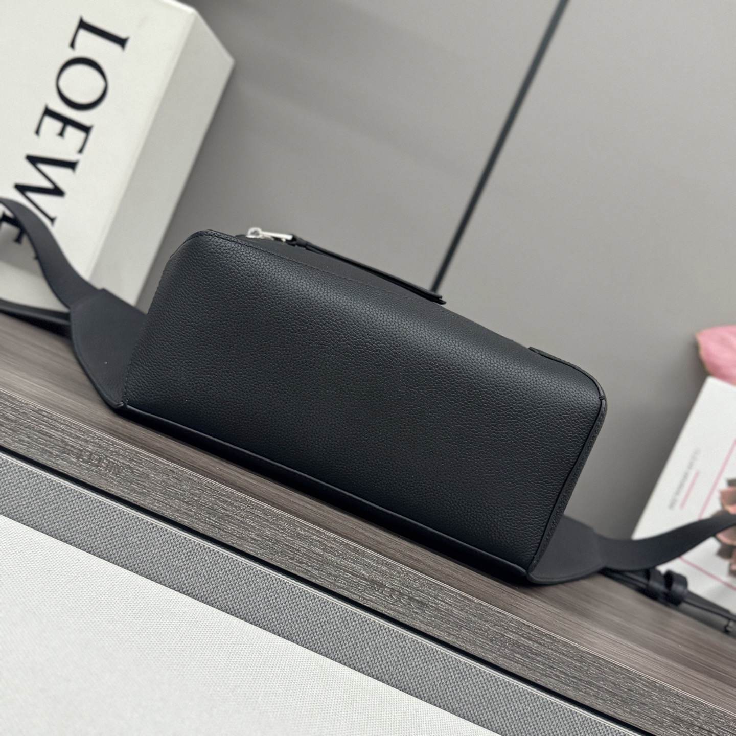 L0ew* Small Puzzle bumbag in grained calfskin(HIGH-END GRADE)