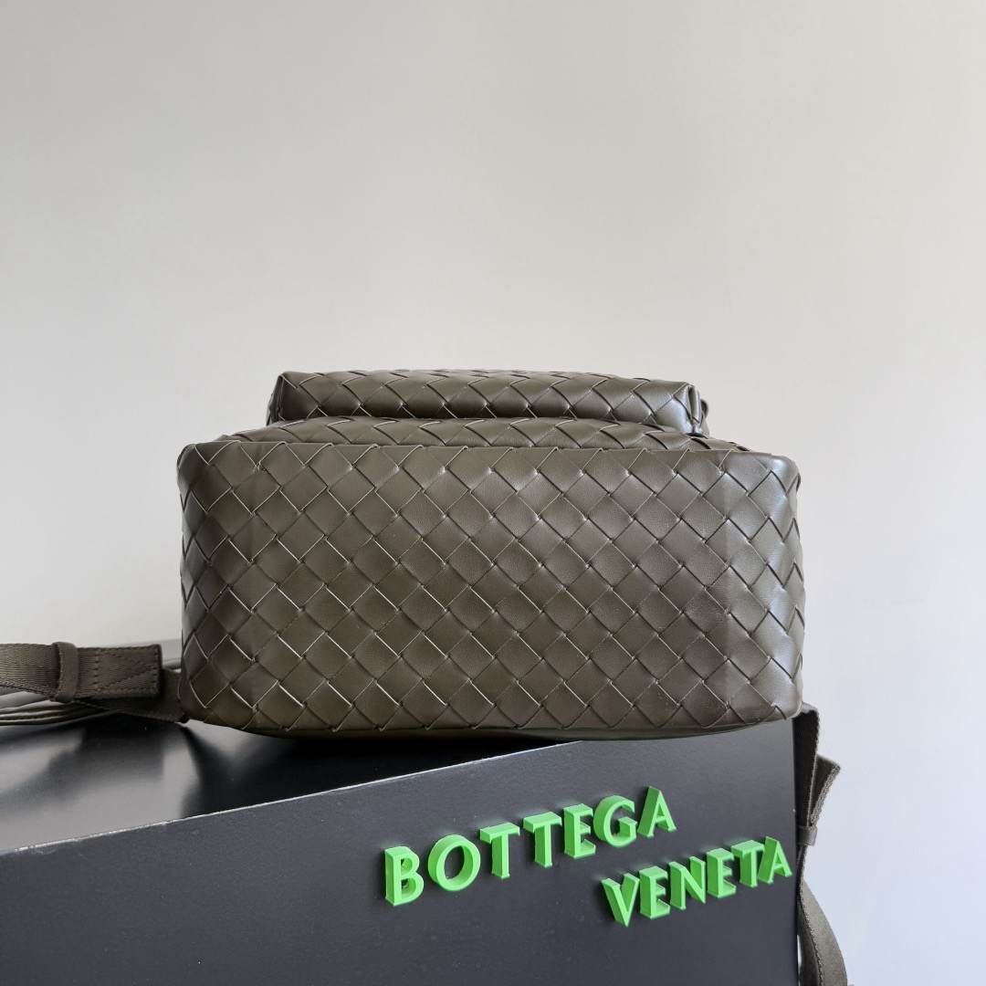 B0tt*ga Ven*ta Intrecciato Backpack(HIGH-END GRADE)
