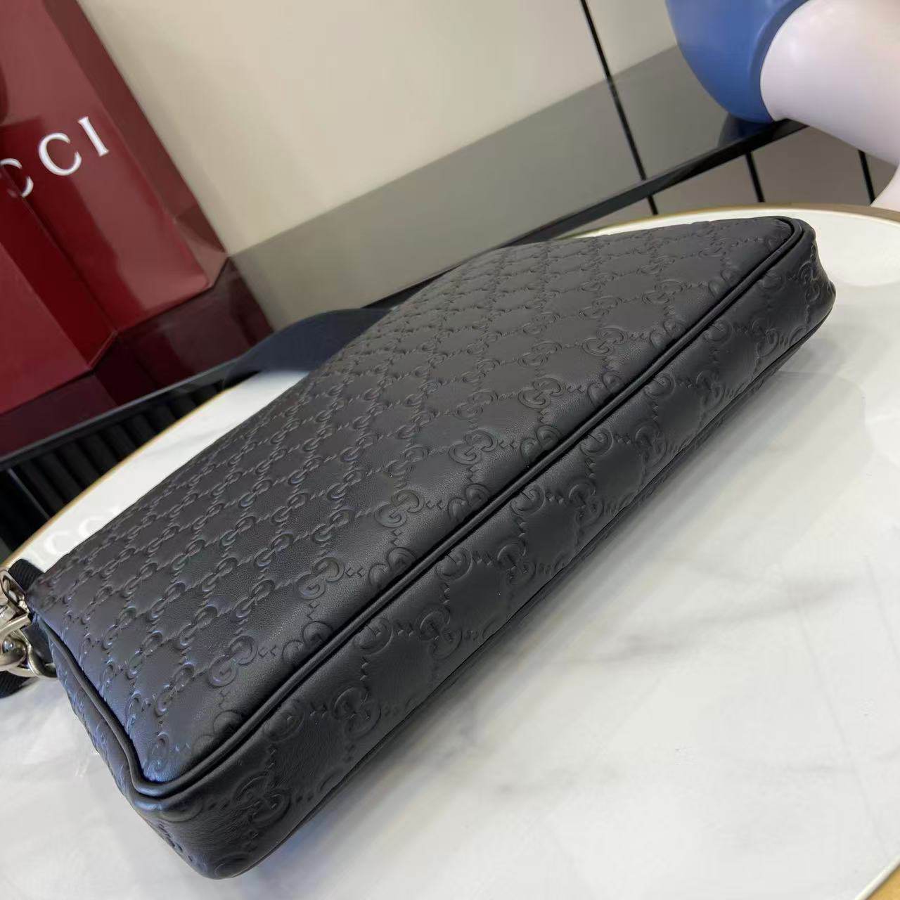 GG Emblem medium crossbody bag(HIGH-END GRADE)
