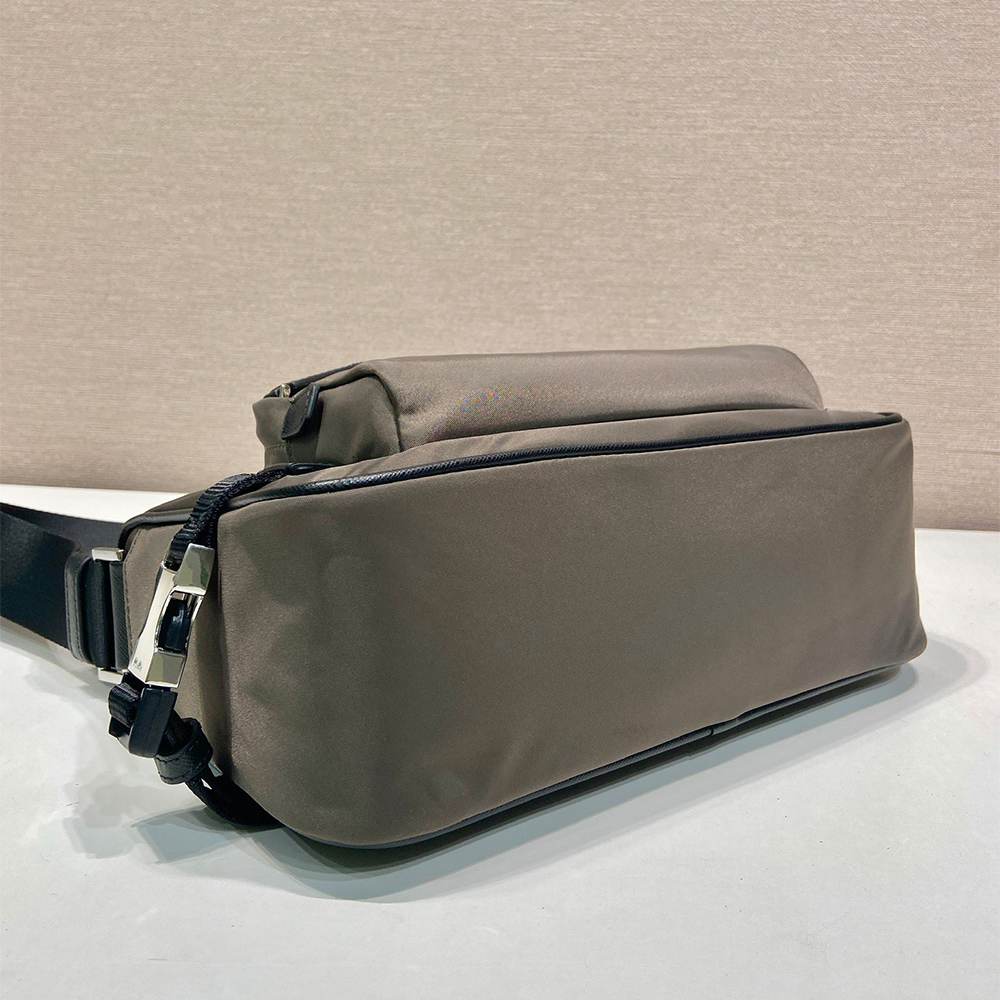Pra*a Medium Re-Nylon and Saffiano leather shoulder bag(HIGH-END GRADE)