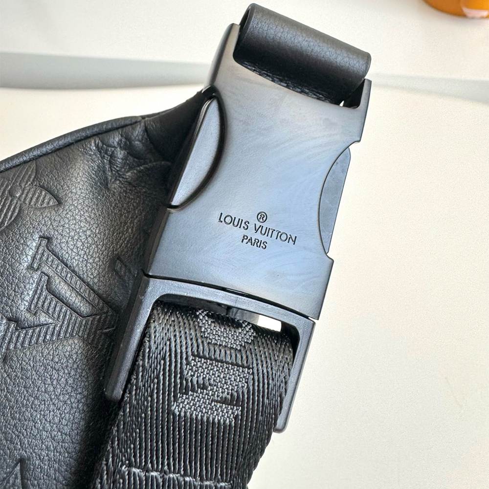 LV Discovery Bumbag PM(HIGH-END GRADE)