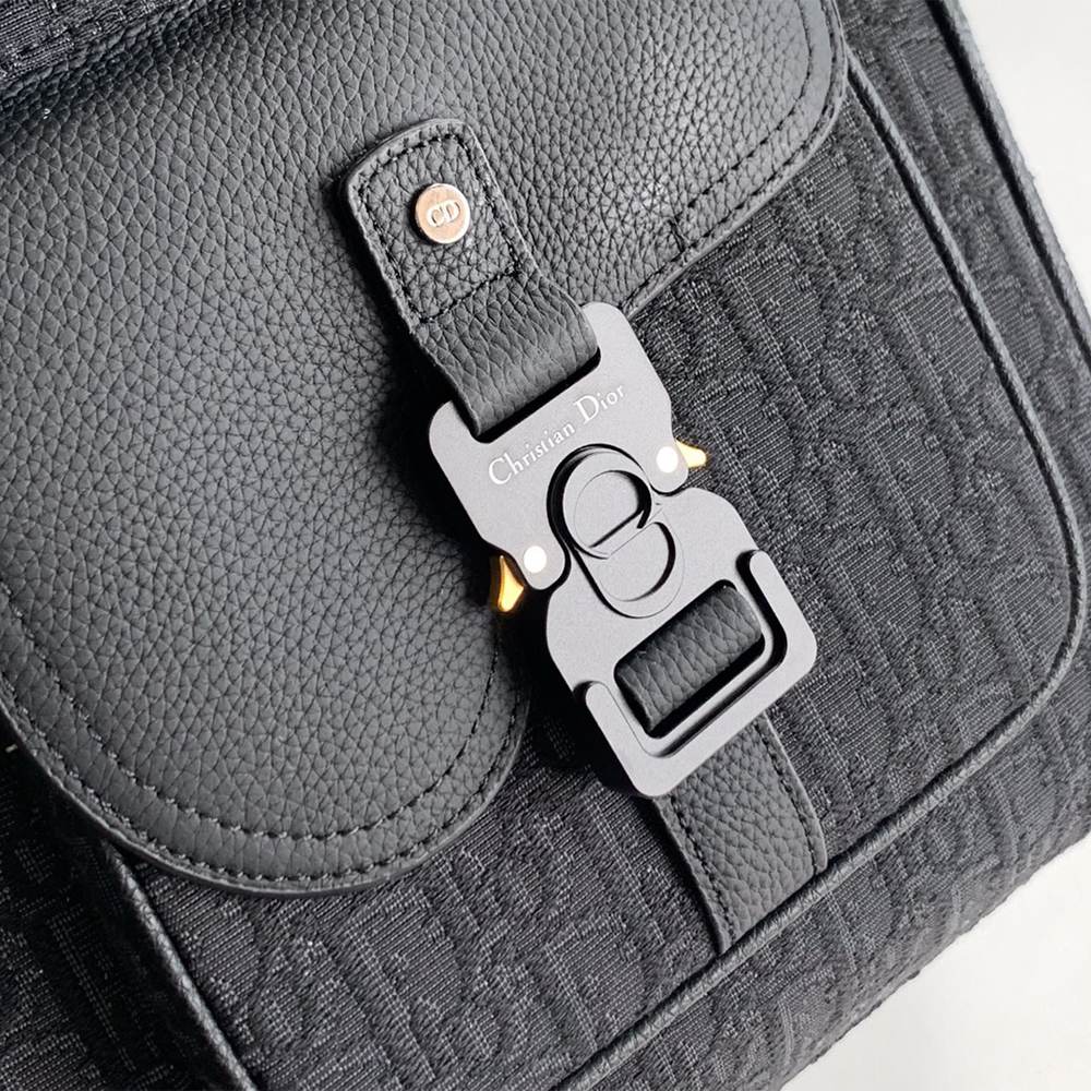 D10r Saddle Backpack with Flap(HIGH-END GRADE)