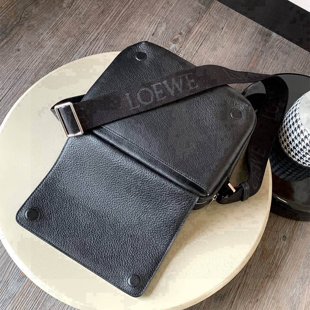 L0ew* Medium Pebble messenger bag(HIGH-END GRADE)