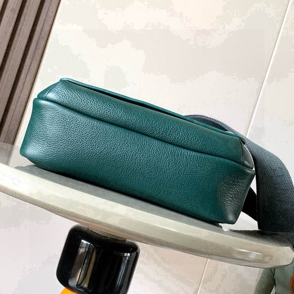 L0ew* Medium Pebble messenger bag(HIGH-END GRADE)