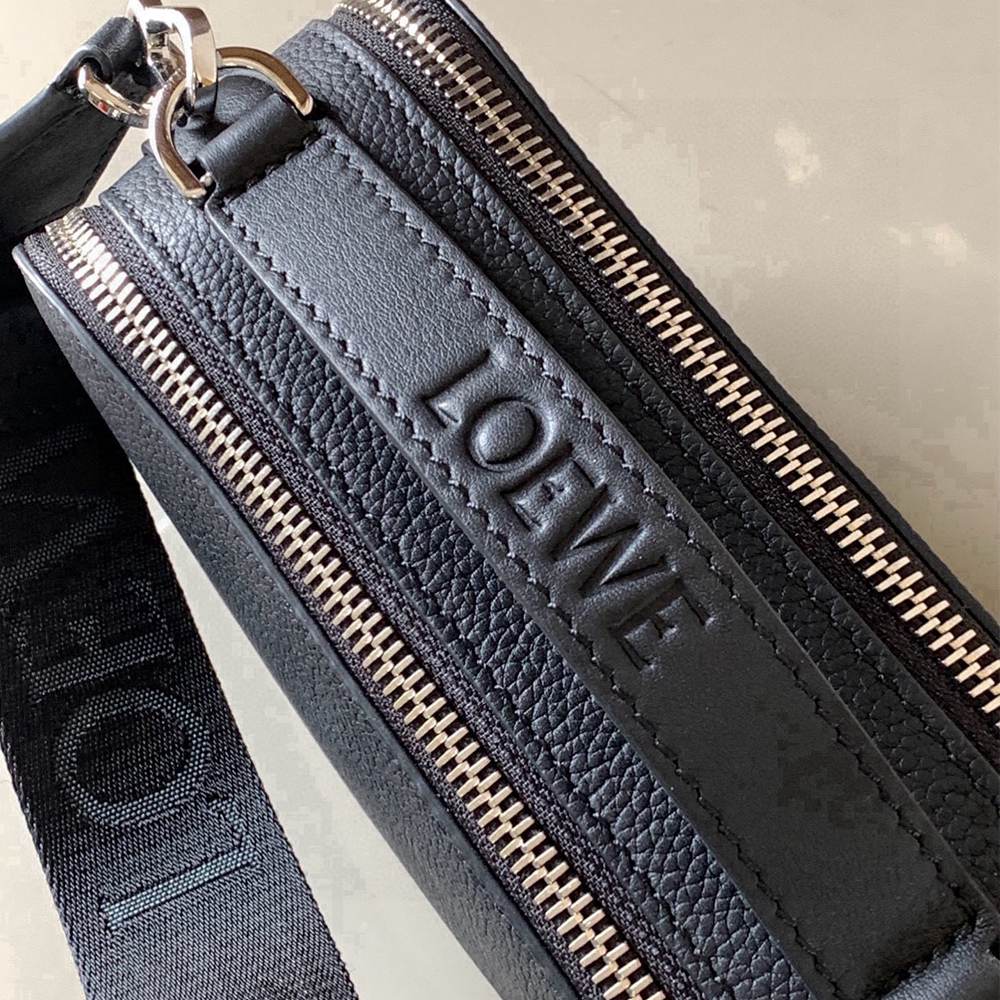 L0ew* Mini crossbody camera bag in soft grained calfskin(HIGH-END GRADE)