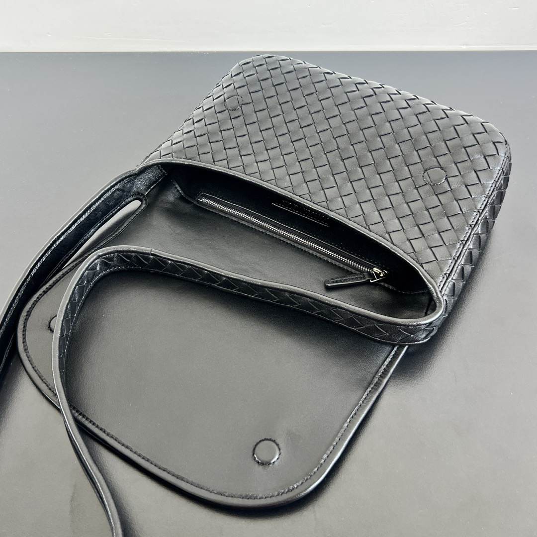 B0tt*ga Ven*ta Veneto Flap Messenger(HIGH-END GRADE)