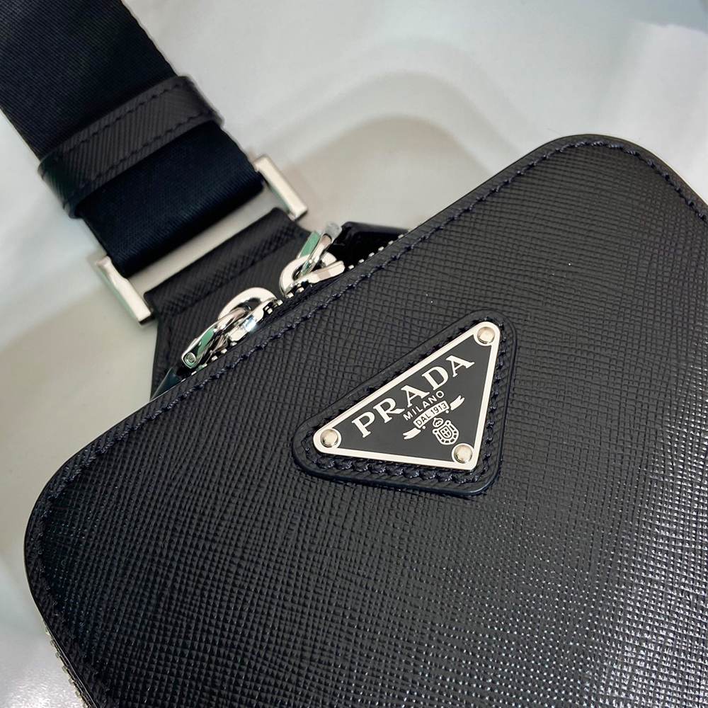 Pra*a Brique Saffiano leather bag(HIGH-END GRADE)