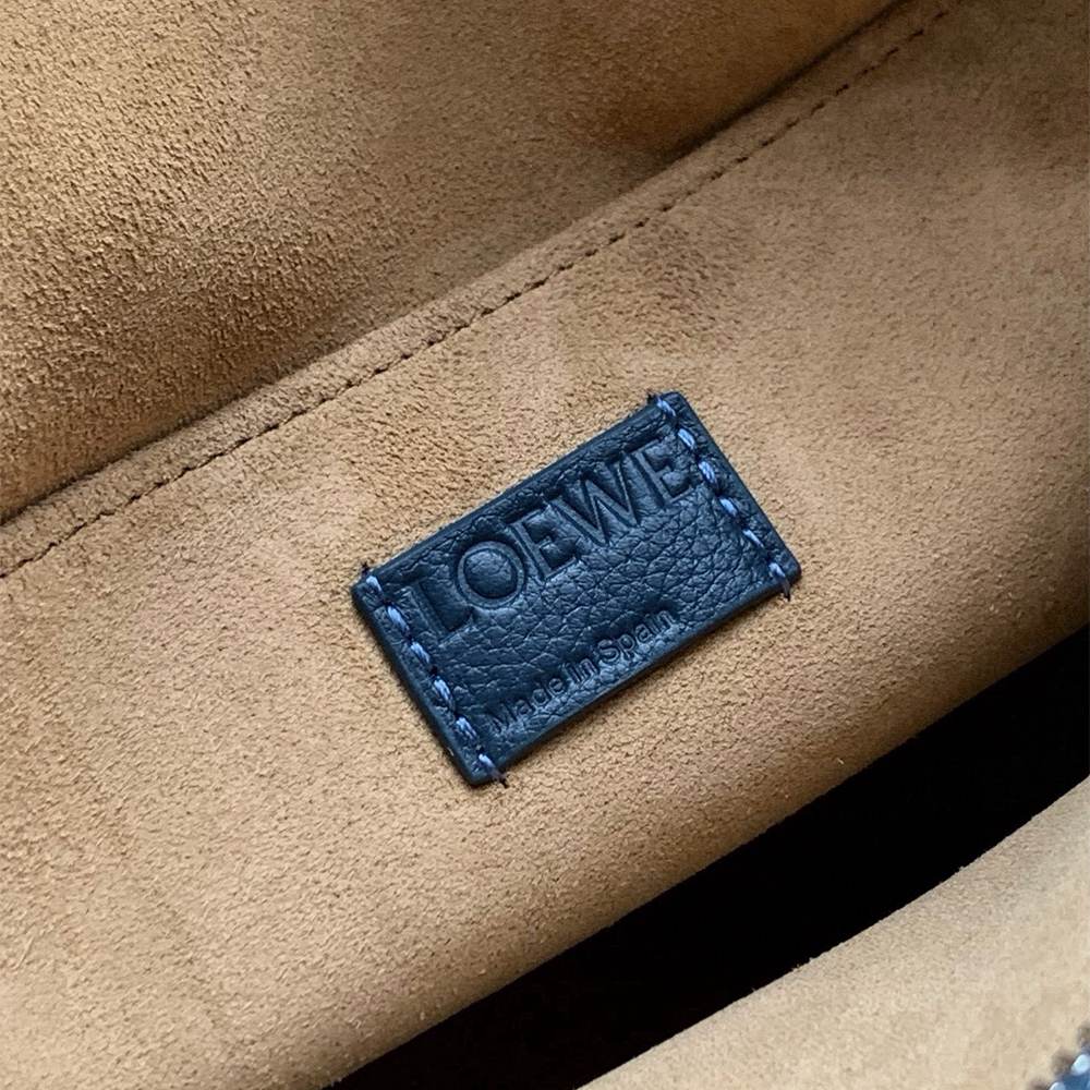 L0ew* Medium Pebble messenger bag(HIGH-END GRADE)