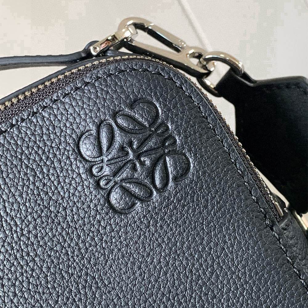 L0ew* Mini crossbody camera bag in soft grained calfskin(HIGH-END GRADE)