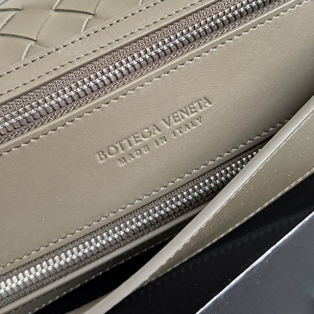 B0tt*ga Ven*ta Intrecciato Tribeca Top Handle(HIGH-END GRADE)