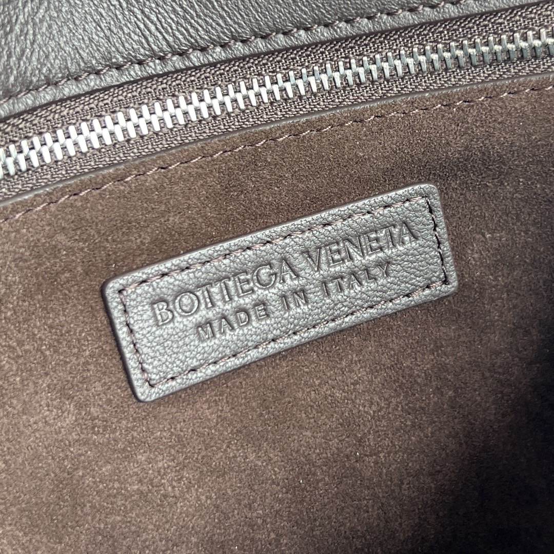 B0tt*ga Ven*ta Veneto Flap Messenger(HIGH-END GRADE)