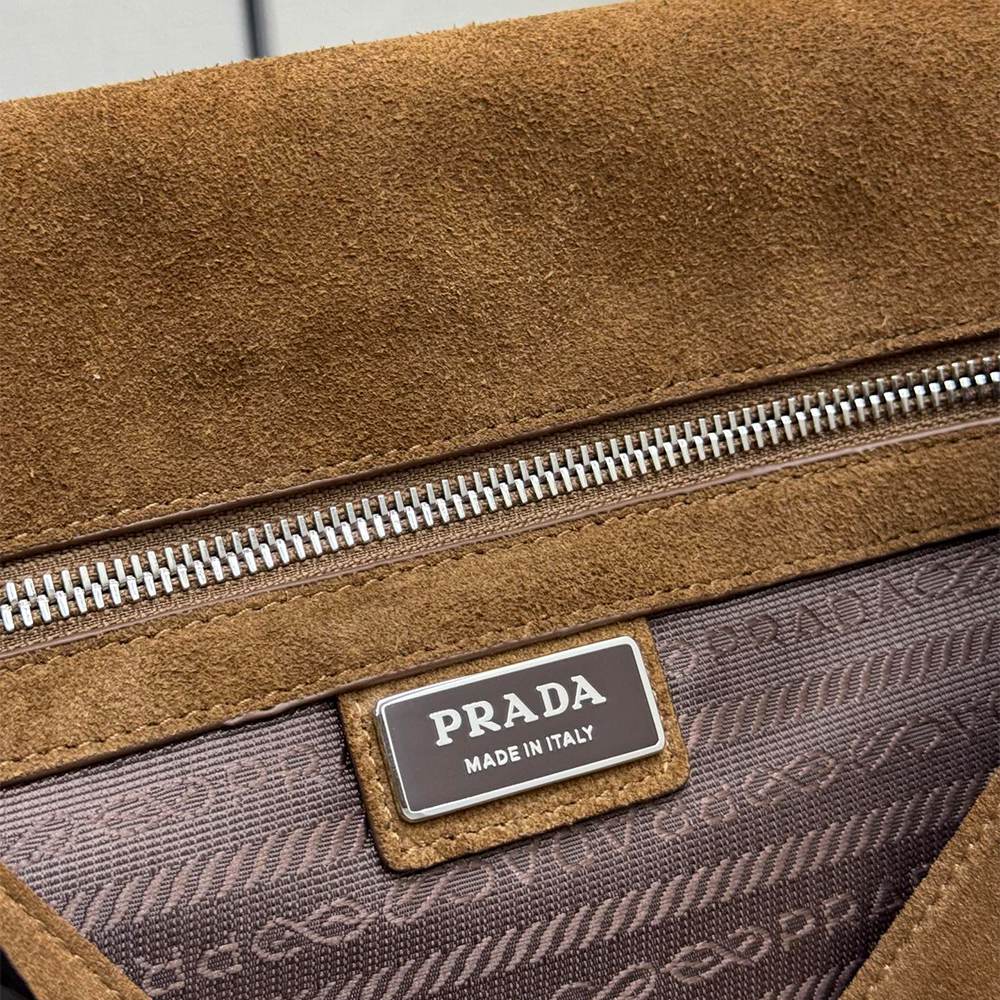 Pra*a Suede shoulder bag(HIGH-END GRADE)