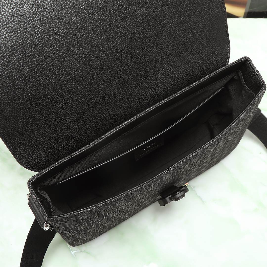 D10r Medium Saddle Messenger Bag with Fla(HIGH-END GRADE)