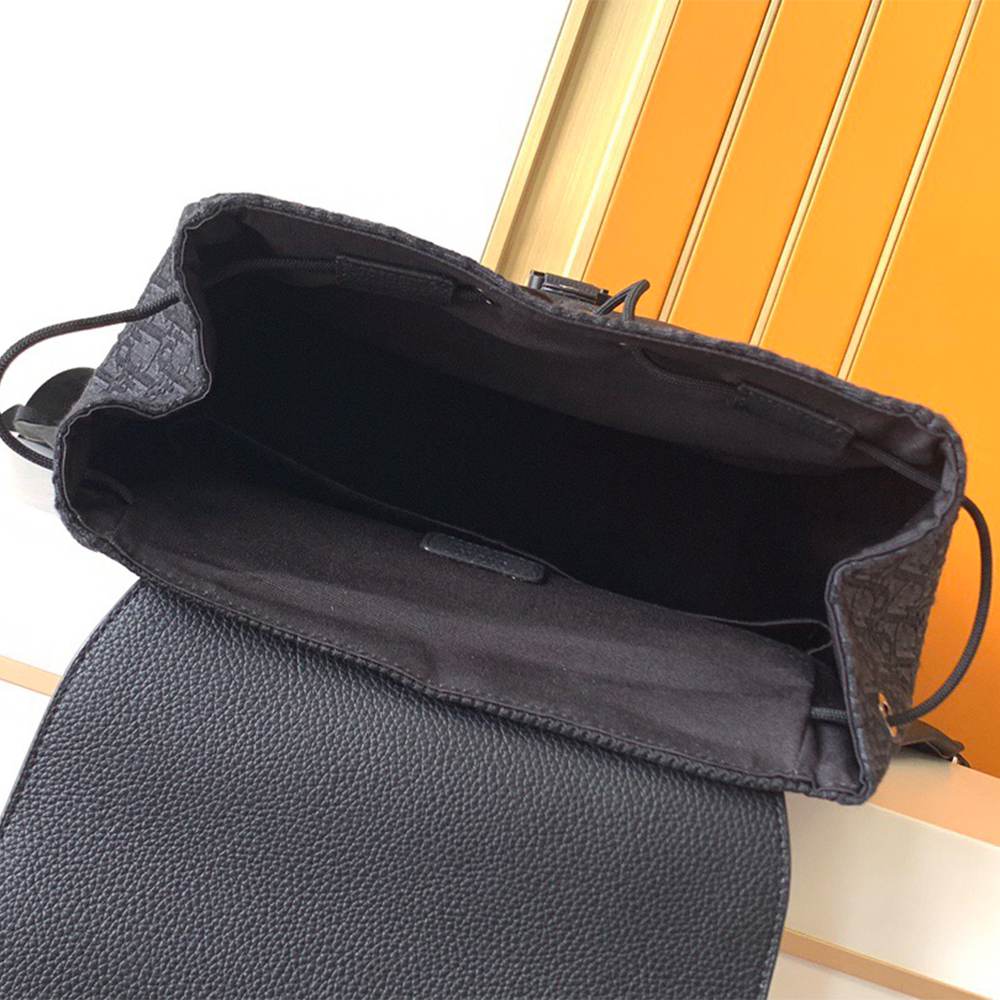 D10r Saddle Backpack with Flap(HIGH-END GRADE)