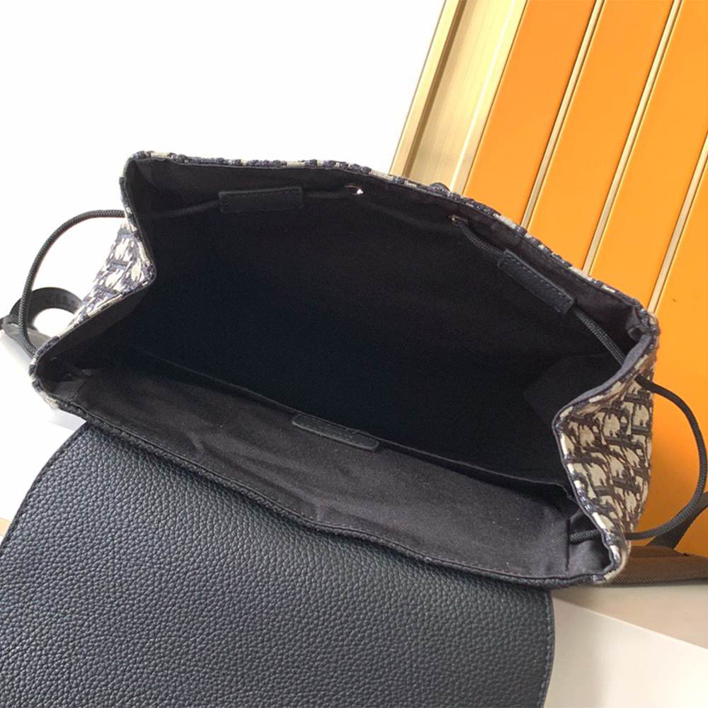 D10r Saddle Backpack with Flap(HIGH-END GRADE)