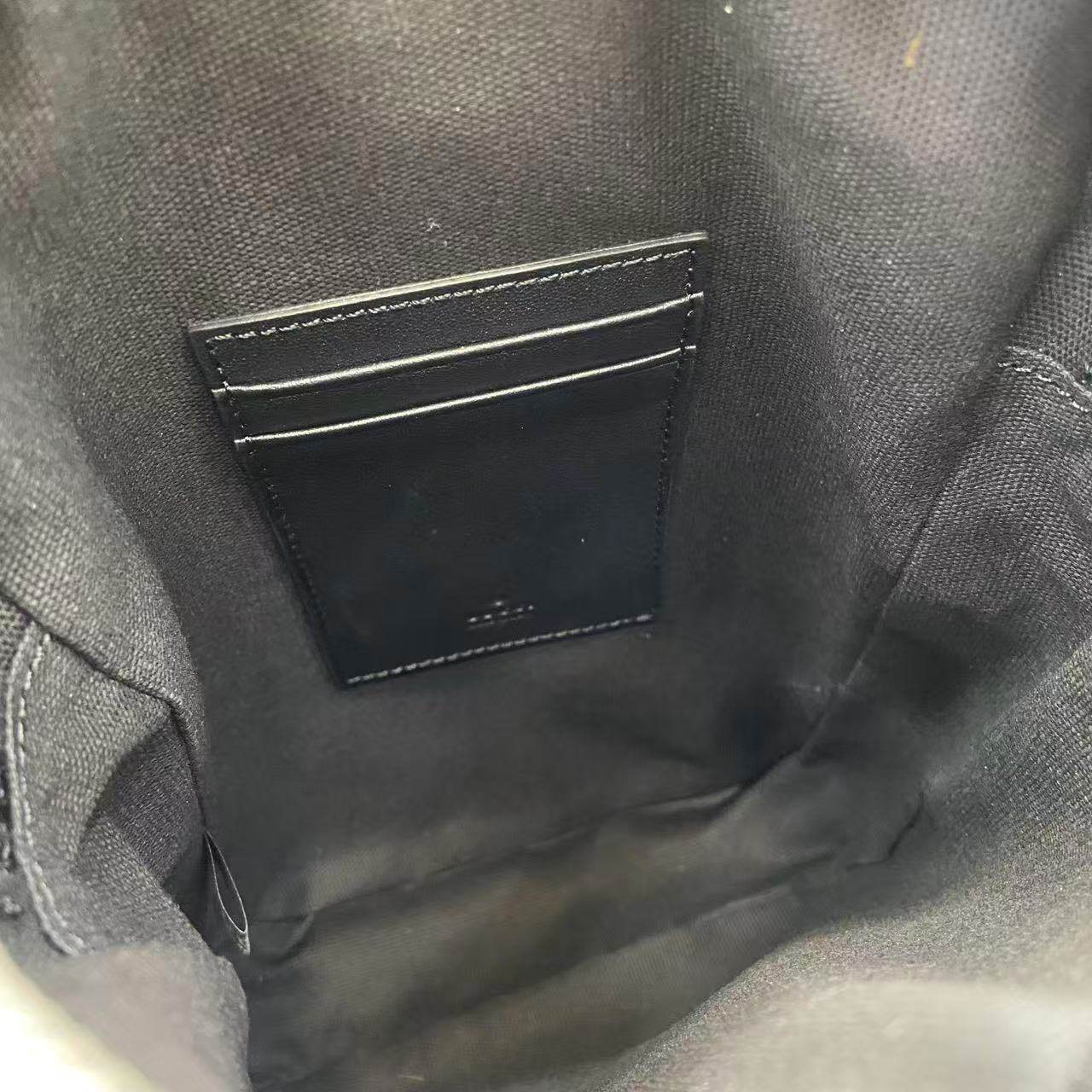 GG Emblem small crossbody bag(HIGH-END GRADE)