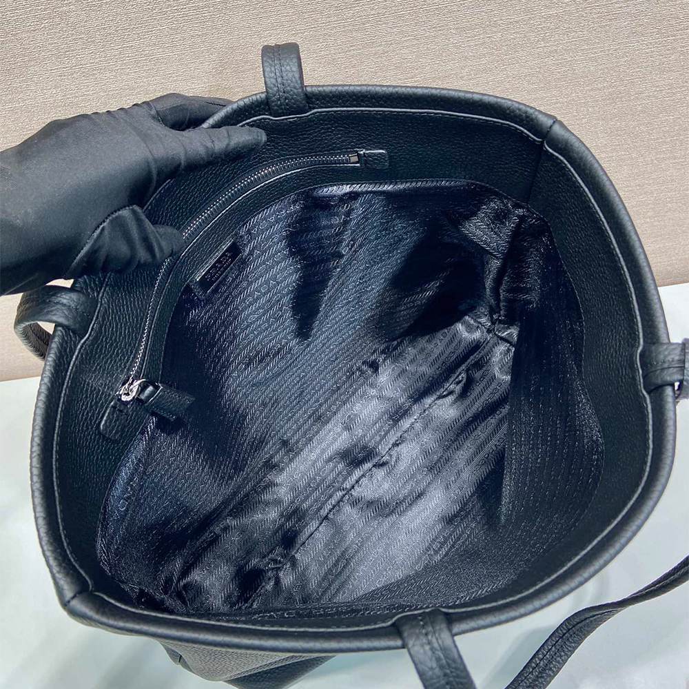 Pra*a Leather tote(HIGH-END GRADE)