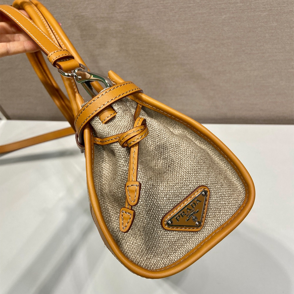 Pra*a Bonnie medium linen and leather handbag(HIGH-END GRADE)
