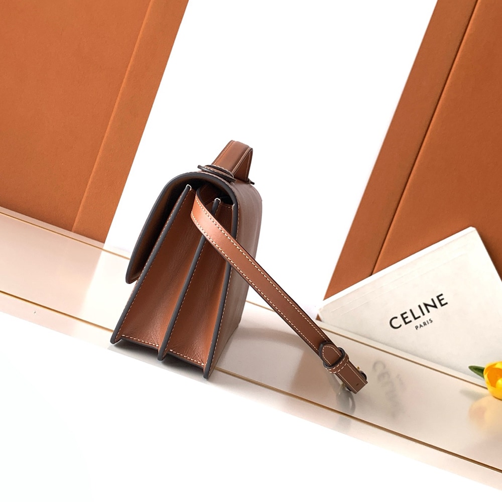 Ce1i*e MEDIUM TRIOMPHE FOLIO IN SHINY CALFSKIN(HIGH-END GRADE)