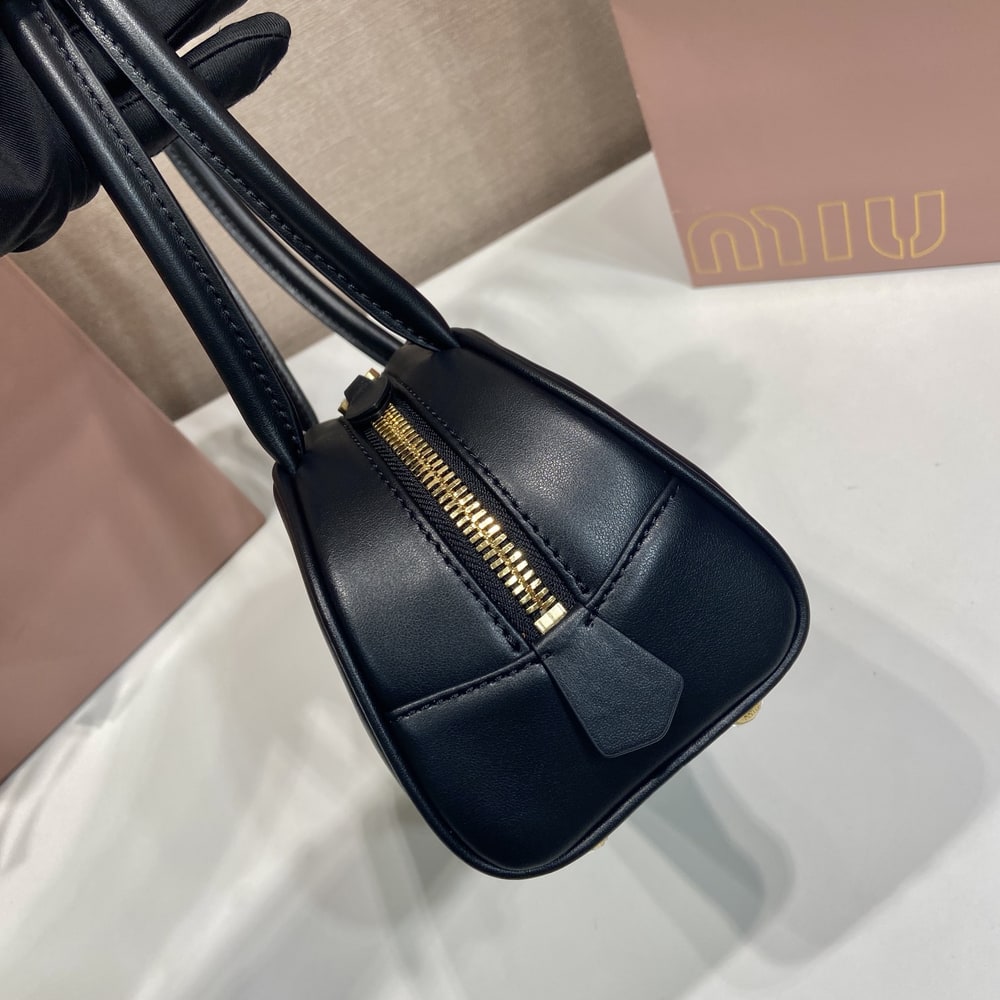M1um1u Small Beau leather top-handle bag(HIGH-END GRADE)