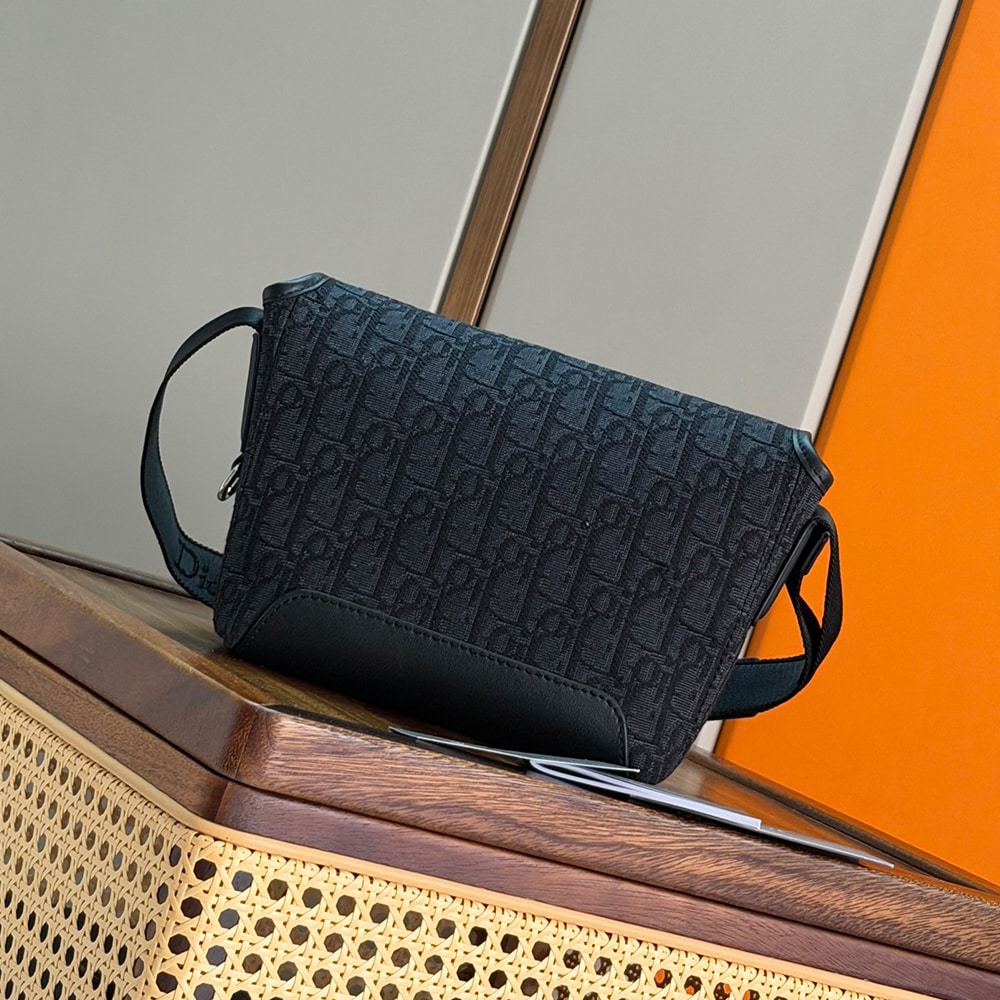 Mini D10r Jett Messenger Bag with Flap(HIGH-END GRADE)