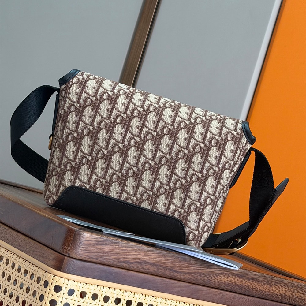Mini D10r Jett Messenger Bag with Flap(HIGH-END GRADE)