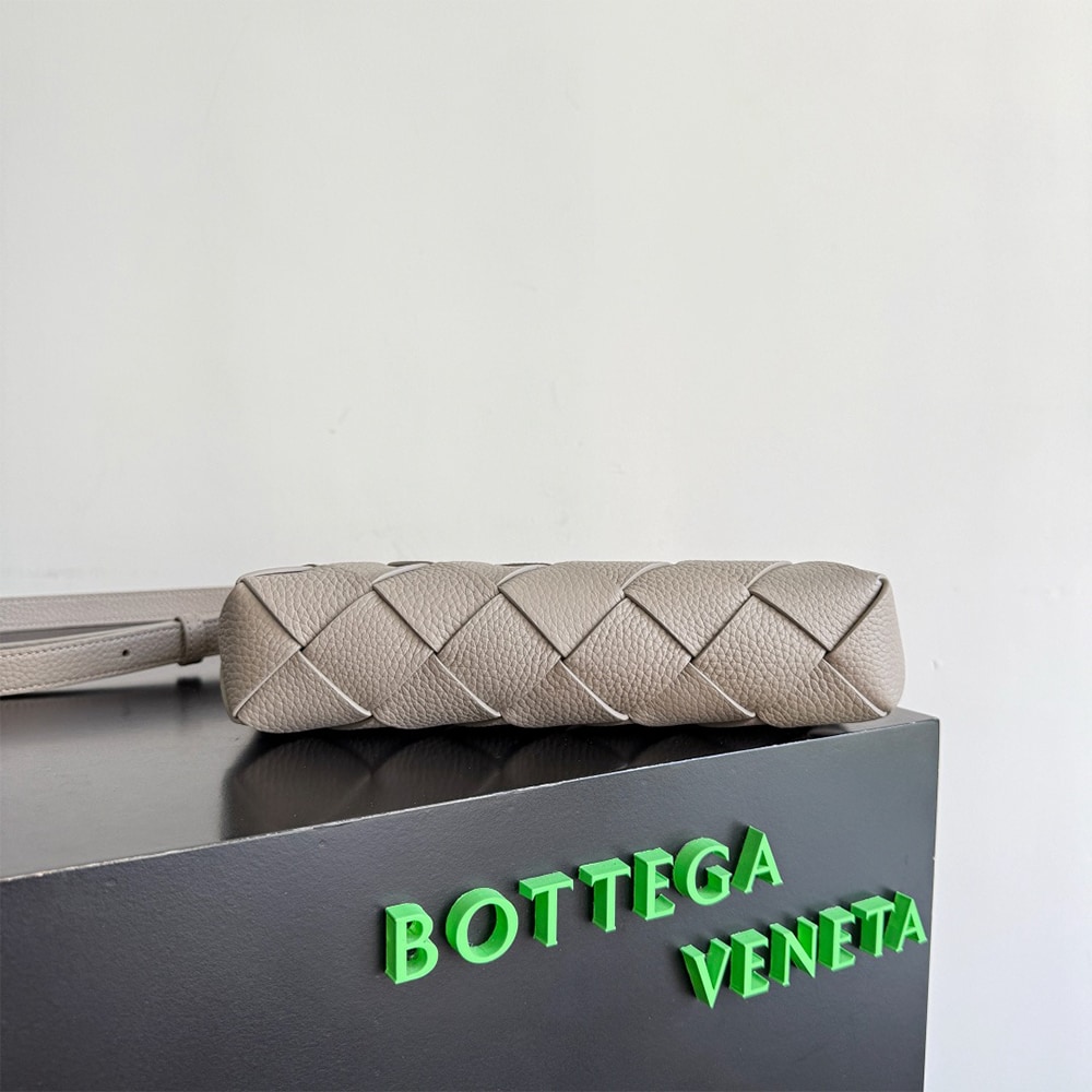B0tt*ga Ven*ta Diago Zipped Messenger (HIGH-END GRADE)
