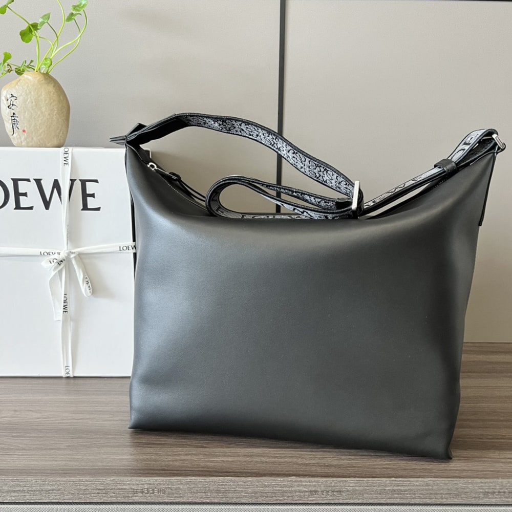 L0ew* Cubi Crossbody bag in S*pple smooth calfskin and jacquard (HIGH-END GRADE)