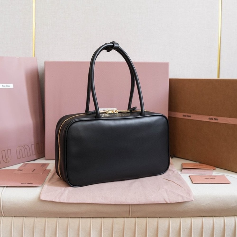 M1um1u Medium Beau leather top-handle bag(HIGH-END GRADE)