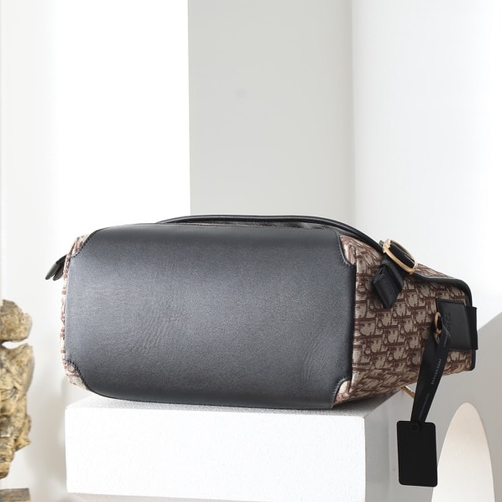 Medium D10r Jett Messenger Bag with Flap(HIGH-END GRADE)