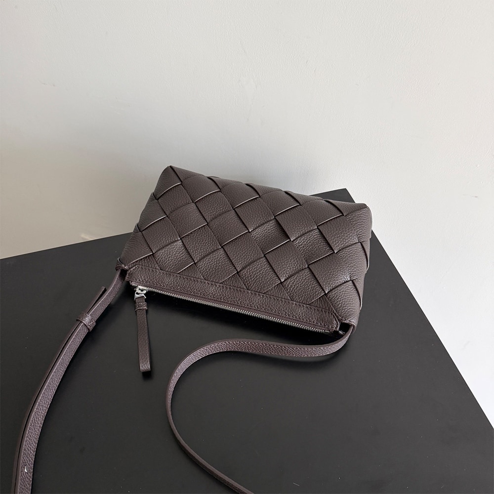B0tt*ga Ven*ta Diago Zipped Messenger (HIGH-END GRADE)